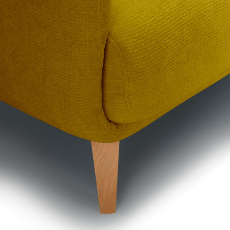 Canapé SITS 2 places en tissu chenille Moa coloris warm yellow avec pieds bois - Zoom pieds I Axodeco.fr
