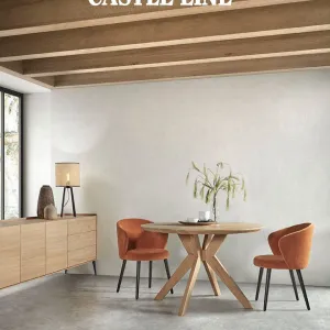 Élégance intemporelle & confort au quotidien ✨
 
La chaise Lea @castlelinefurniture séduit par ses lignes épurées, son assise généreuse et...