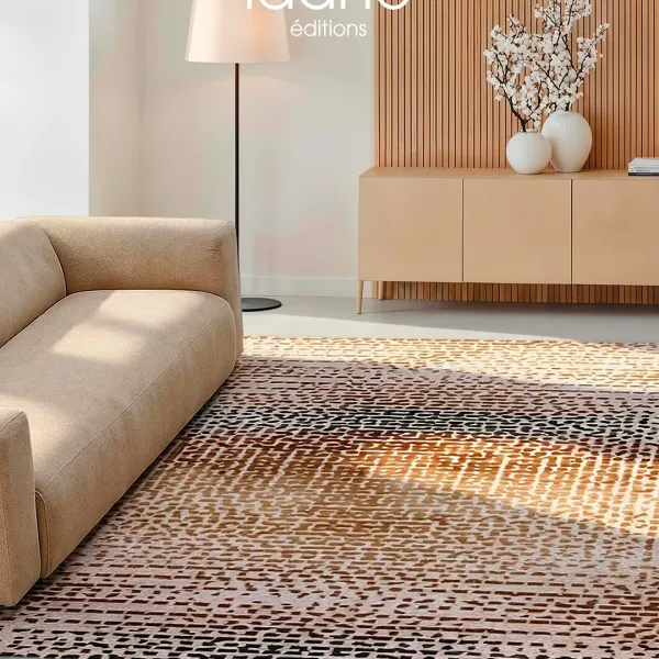 ✨ Graphisme et caractère avec Laby ✨

Le tapis Laby de chez @idaho_editions attire le regard avec son motif hypnotique et ses dégradés bruns... Galerie Instagram