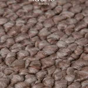 ✨ Douceur nordique avec Kalix ✨

Le tapis Kalix de chez @idaho_editions capture l’essence du style scandinave avec son allure épurée et son...