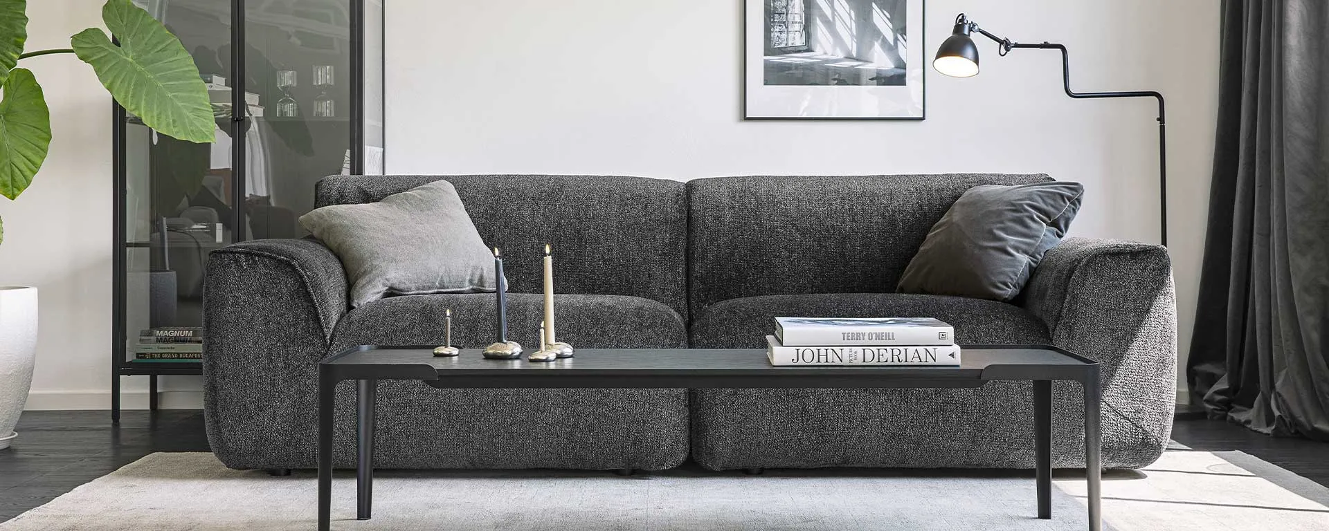 En 2026, osez la tendance monochrome pour votre déco salon !