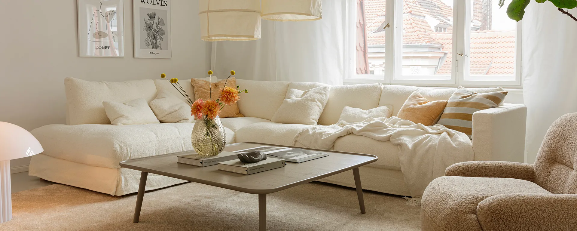 Tapis beige salon : quelles couleurs associer pour une décoration élégante ?
